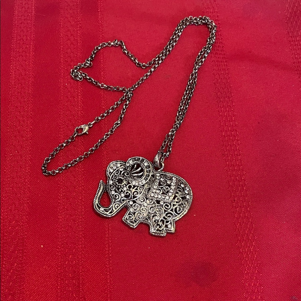 Ornate Elephant Pendant Necklace - Silver Tone